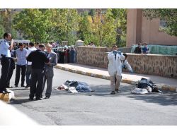 Erzurum'da Polis Memuru Önce Kız Arkadaşını Ardından Da Kendini Vurdu