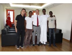 Niğde Üniversitesi'nde Öğrenim İçin Nijerya’dan 3 Öğrenci Geldi