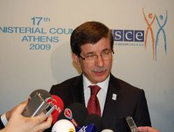 Davutoğlu, Yunanistan'a Stratejik İşbirliği Teklif Etti!