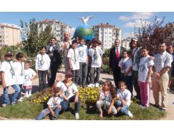 Atatürk’ün 'Yurtta Sulh, Cihanda Sulh' Sözü 6 Dilde Abideleştirildi