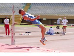 İzmir'deki 22. Balkan Veterenlar Atletizm Pist Şampiyonası Devam Ediyor