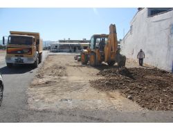 Sanayi Sitesine Yeni Eklenen Dükkanların Yolu Yapıldı