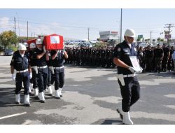 Şehit Polis Gözyaşları İle Uğurlandı