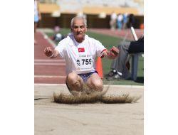 22. Balkan Veteranlar Atletizm Pist Şampiyonası'nda 48 Rekor Kırıldı