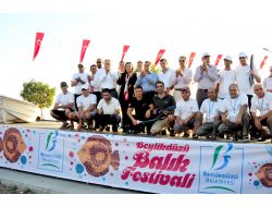 Beylikdüzü Geleneksel Balık Festivali’nde Binlerce Kişiye Balık İkramı Yapıldı