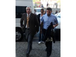 Balyoz'da Tutuklanan 5 Sanık Cezaevine Götürüldü