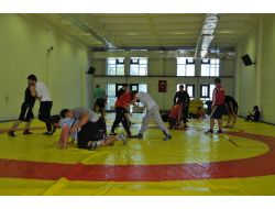 Türkiye Üniversiteler Arası Güreş Milli Takımı Omü’de Kampa Girdi