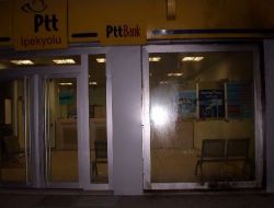 PKK Yandaşları, Ptt Şubesine Molotof Kokteyli Attı!