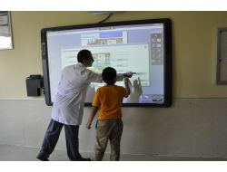 Azerbaycan’daki Türk Okulları Teknoloji Yakından Takip Ediyor