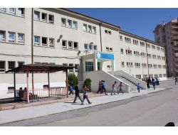 İlkokul Öğrencisi Derste Kalp Krizi Geçirdi