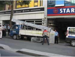 Üzerine Alüminyum Levha Düşen İşçi Öldü