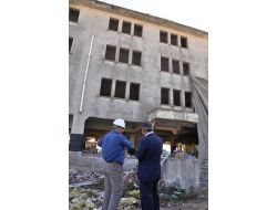 4 Buçuk Katlı Bina Dinamitle Saniyeler İçinde Yerle Bir Oldu