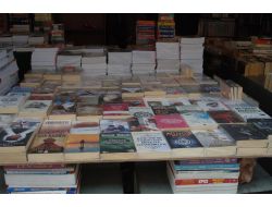 Başkent'te Korsan Kitap Operasyonu