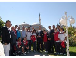 Mevlana’ya Gittiler Şampiyonluk İçin Dua Ettiler