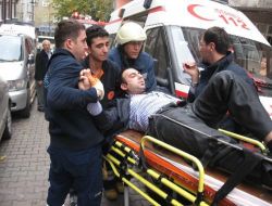 Ters Yöne Giren Araç Takla Attı, Sürücü Yaralandı