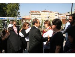 Egemen Bağış, Kayınvalidesini Son Yolculuğuna Uğurluyor (1)