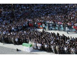 Bozkırın Tezenesi Son Yolculuğuna Uğurlandı