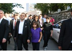 Bağış’ın Kayınvalidesi Toprağa Verildi