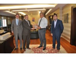 Vali Tekinarslan'a İş Adamı Ziyareti