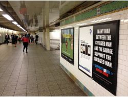 New York'taki Metro İstasyonlarına İslam Karşıtı Afişler Asıldı