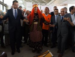 Başkent'te Düzenlenen 'Diyarbakır Günleri'nde Kürtçeye Yoğun İlgi