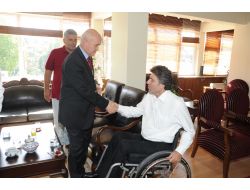 Samsunspor Yönetimi İl Emniyet Müdürü'nü Ziyaret Etti