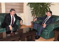 Destici: Hataylılar Dışlama Yerine Kardeşliği Ön Palana Çıkarıyor