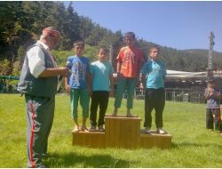 Aile Yaşam Merkezi Üyesi Minikler Çorum'dan Madalyalarla Döndü