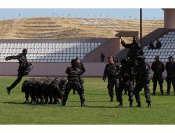 Terörle Mücadeleye 428 Özel Harekatçı Polis Desteği