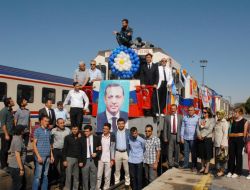 Ak Parti'liler Başkent'teki Kongreye Trenle Çıkarma Yapacak