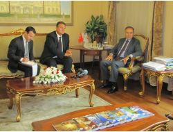 HIRVAT BAKAN'DAN VALİ'YE ZİYARET