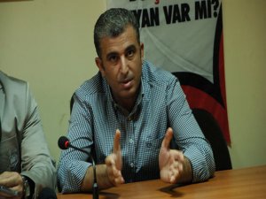 AK Parti il başkanı istifa etti!