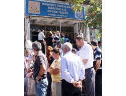 Ankaralılar, Zamsız Tarifeden Gaz Almak İçin Gişelere Akın Etti