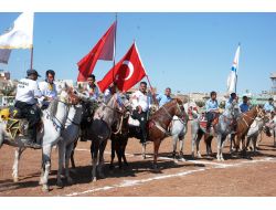 Şanlıurfa’da Nefes Kesen Cirit Şovu