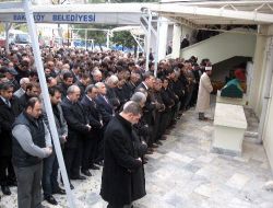 Derneğe Silahlı Saldırıda Ölen Selim Dindar Son Yolculuğuna Uğurlandı