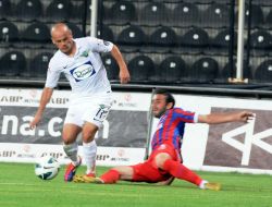 Akhisar Belediyespor: 1 - Kardemir Karabükspor: 3