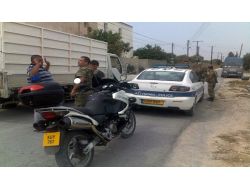 Türk Askerleri, Kktc'ye Giren İki Rum Polisini Gözaltına Aldı!