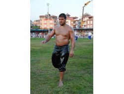 Recep Kara, Kırkpınar'ın Rövanşını Manavgat'ta Ali Gürbüz'ü Yenerek Aldı