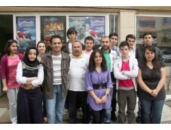 Amatör Tiyatrocular 12 Ay Taksitle Oyun Sahneliyor