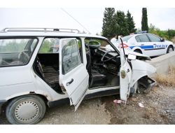 D400 Karayolunda Trafik Kazası: 4 Yaralı