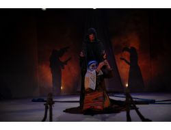 Van Devlet Tiyatrosu, Mem İle Zin İçin 'Perde' Diyor