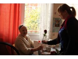 Rus-türk Kültür Merkezinden Yaşlılara Konser