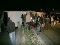 İskenderun'da Yolcu Otobüsü Devrildi: 2 Ölü, 8 Yaralı