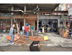 Köfteci Dükkanındaki Patlama Maddi Hasara Neden Oldu