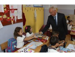 Belediye’den Öğrencilere Kırtasiye Desteği