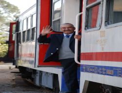 Buharlı Tren Tarih Oldu, Makinistleri Altın Değerinde