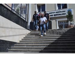 İp'li Yönetici 15 Yaşındaki Kız Arkadaşı İçin Kan Döktü