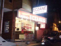 Eczaneler Kepenk Kapattı, Vatandaşlar Nöbetçi Eczane Aradı