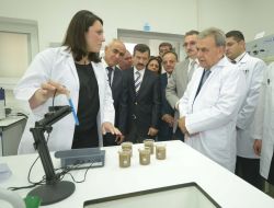 İzmir Büyükşehir Toprak Ve Yaprak Analiz Laboratuvarı Açıldı