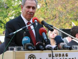 Arınç: 4 +4+ 4 İle Türkiye’yi 8 Yıllık Kesintisiz Eğitimden Kurtardık